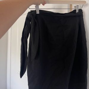 NWOT vetta wrap around skirt